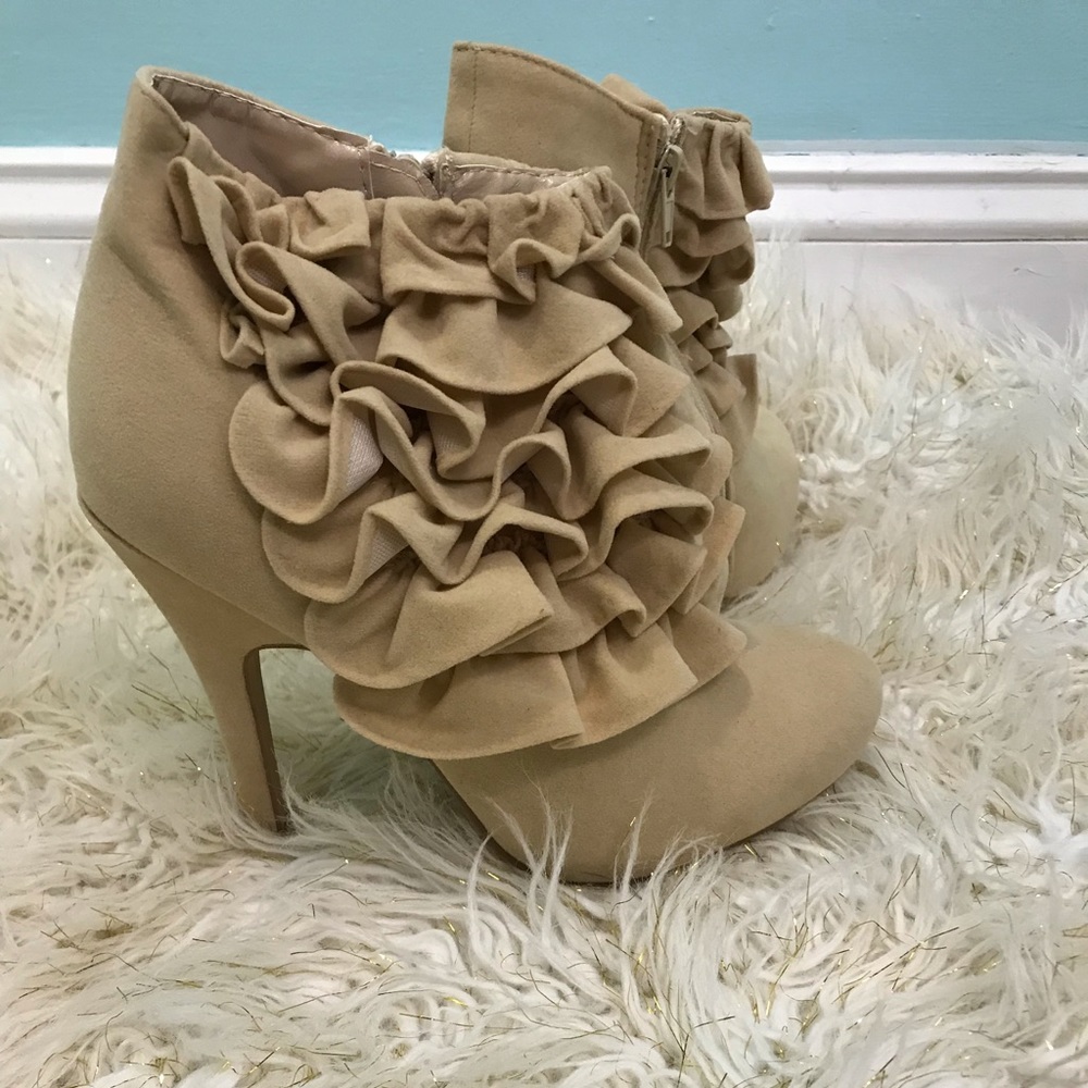 fahrenheit heels